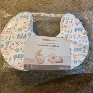 Bebestellar incline nursing pillow.
